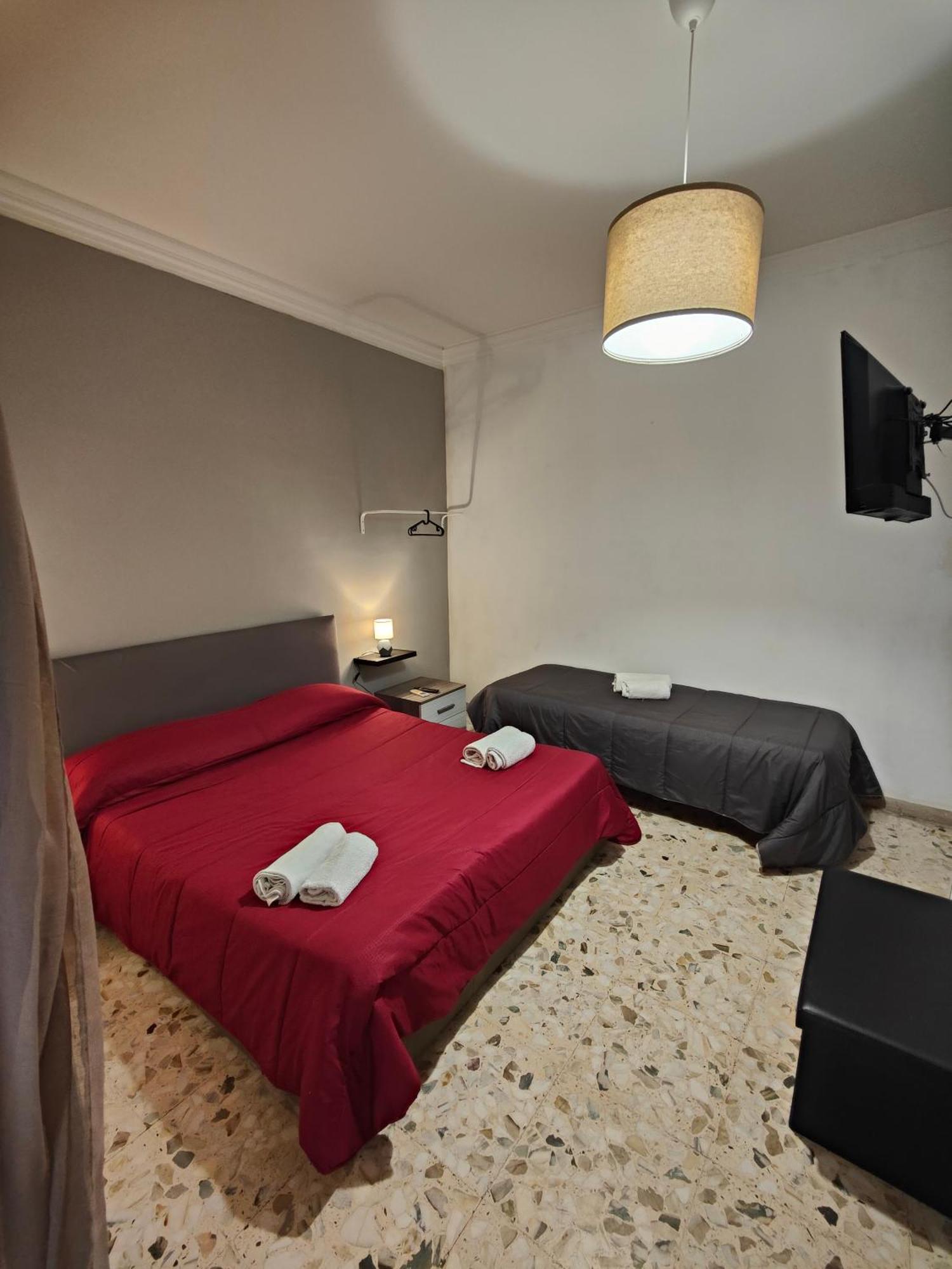 Etnea Gioeni House Suite Catania-Fontanarossai nemzetközi repülőtér Szoba fotó