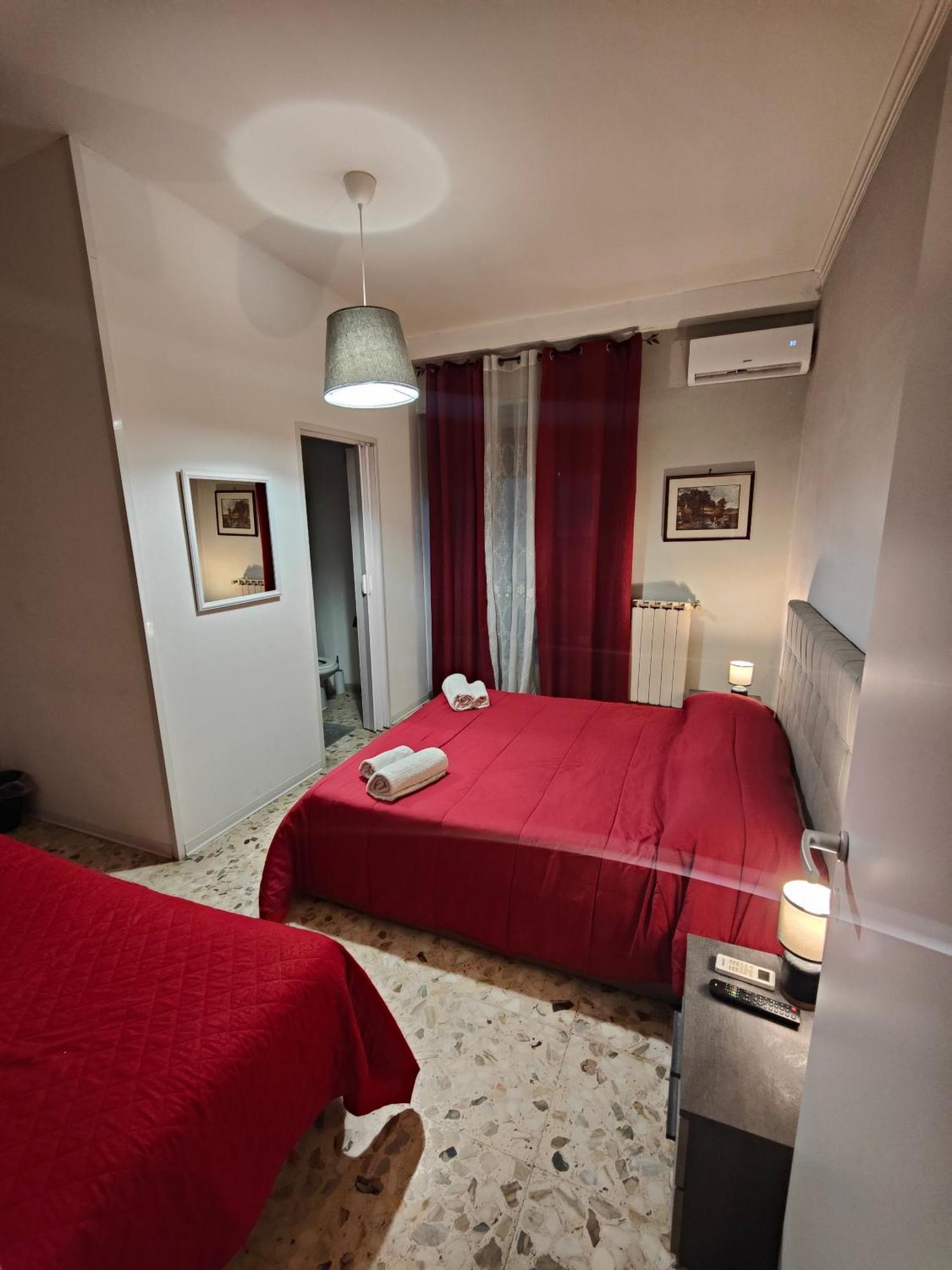 Etnea Gioeni House Suite Catania-Fontanarossai nemzetközi repülőtér Szoba fotó